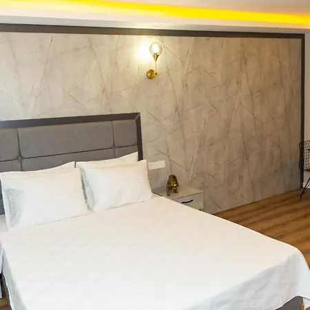 The Hera Business & 4* Стамбул