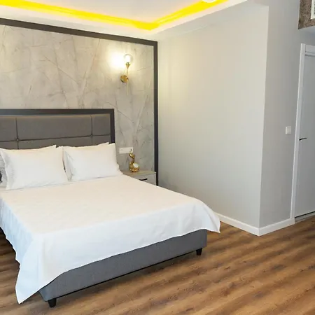 The Hera Business & Istanbul