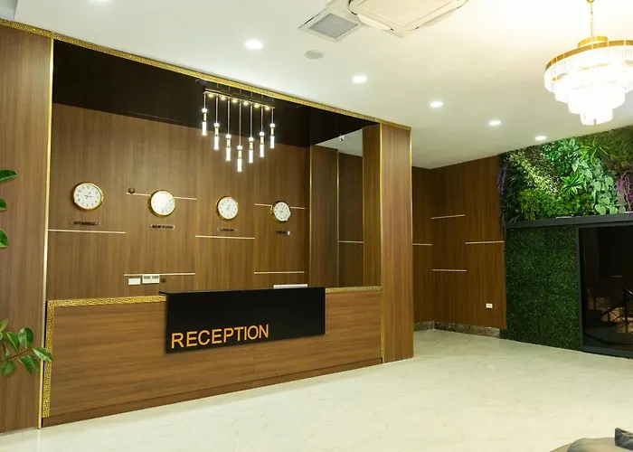 Hotel The Hera Business & 4*