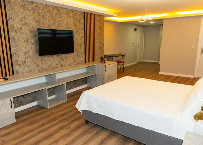 The Hera Business & Hotel 4*