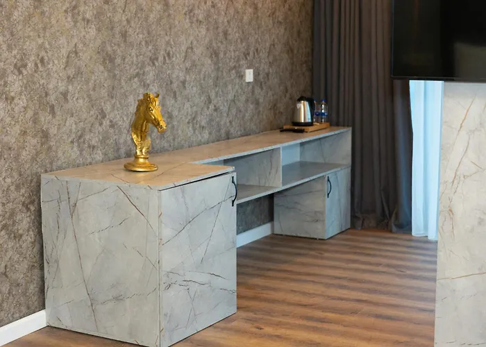 The Hera Business & Hotel