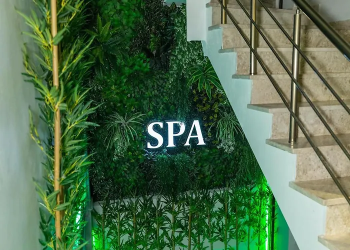 Hotel The Hera Business & 4*